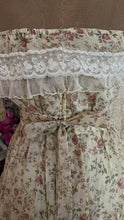 Load image into Gallery viewer, Deadstock 1970’s Vintage Floral Print Strapless Gunne Sax Dress