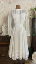 Load image into Gallery viewer, Darling 1970's vintage Gunne Sax dress and underslip set