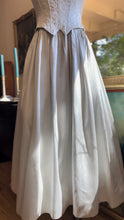 Load image into Gallery viewer, Silver Moon 1980’s 1990’s Vintage Gunne Sax Dress