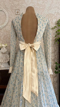 Load image into Gallery viewer, 1970’s Vintage Blue Rose Print Gunne Sax Dress