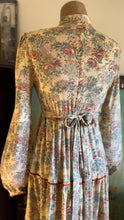 Load image into Gallery viewer, 1970’s Vintage Rose and Garden Floral Print Dress by Jody T