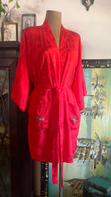 Load image into Gallery viewer, Perfect Red Floral Jacquard Embroidered Bird and Flower Robe