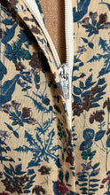 Load image into Gallery viewer, Unreal 1970’s Vintage Botanical Print dress from Canada