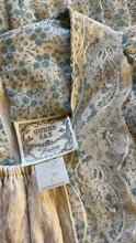 Load image into Gallery viewer, 1970’s Vintage Blue Rose Print Gunne Sax Dress