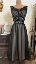 Load image into Gallery viewer, 1950’s Vintage Black and Peach Chiffon Illusion Vanity Fair Peignoir Nightgown 32