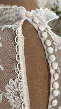 Load image into Gallery viewer, Breathtaking 1950’s Vintage White Tulle and Lace Bridal Gown Wedding Dress