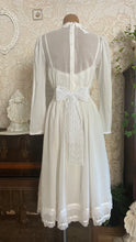 Load image into Gallery viewer, Darling 1970's vintage Gunne Sax dress and underslip set
