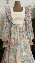 Load image into Gallery viewer, Amazing 1970’s vintage autumn floral print dress by Candi Jones