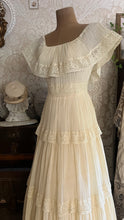 Load image into Gallery viewer, Butter Cream Cotton Crepe 1970’s 1980’s Vintage Off Shoulder Dress