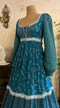 Load image into Gallery viewer, Rare and spectacular Teal Calico 1970’s Vintage Gunne Sax Dress
