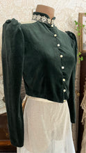 Load image into Gallery viewer, Fantastic Dark Sage Green Velveteen Cropped Gunne Sax Jacket
