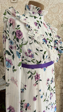 Load image into Gallery viewer, 1970’s Vintage Garden Floral Print Prairie Dress