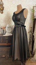 Load image into Gallery viewer, 1950’s Vintage Black and Peach Chiffon Illusion Vanity Fair Peignoir Nightgown 32