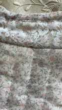 Load image into Gallery viewer, Darling 1970’s Vintage Floral Print Quilted Gunne Sax Jacket