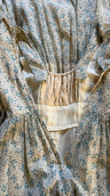 Load image into Gallery viewer, 1970’s Vintage Blue Rose Print Gunne Sax Dress