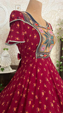 Load image into Gallery viewer, The Star Incredible Vintage Embroidered Full Sweep Dress