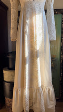 Load image into Gallery viewer, 1970’s Vintage White Natural Poplin and Lace Juliet Sleeve Gunne Sax Dress