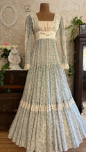 Load image into Gallery viewer, 1970’s Vintage Blue Rose Print Gunne Sax Dress