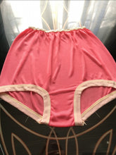 Load image into Gallery viewer, 1960's Vintage Deadstock Pink Nylon knit Granny Panty Mushroom Gusset