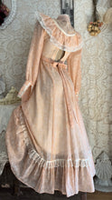 Load image into Gallery viewer, Deadstock 1970’s Vintage Peach Pink Floral Print Voile Gunne Sax Dress