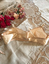 Load image into Gallery viewer, 1930’s 1940’s vintage pink satin bullet bra