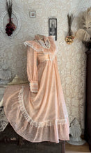 Load image into Gallery viewer, Deadstock 1970’s Vintage Peach Pink Floral Print Voile Gunne Sax Dress
