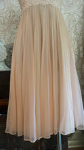 Load image into Gallery viewer, Spectacular 1950’s vintage pleated peach chiffon peignoir nightgown and robe set