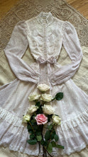 Load image into Gallery viewer, Sweetest 1970’s vintage rosebud print voile Gunne Sax midi dress..