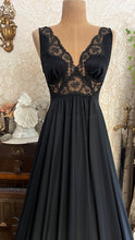 Load image into Gallery viewer, Sultry 1980’s vintage Black Olga nightgown small