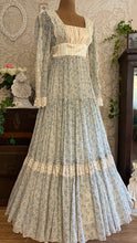 Load image into Gallery viewer, 1970’s Vintage Blue Rose Print Gunne Sax Dress