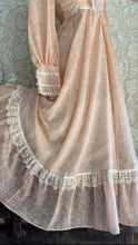 Load image into Gallery viewer, Deadstock 1970’s Vintage Peach Pink Floral Print Voile Gunne Sax Dress