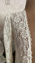 Load image into Gallery viewer, 1970's vintage ivory lace front tie Gunne Sax blouse