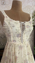 Load image into Gallery viewer, Sweet 1970's vintage blue garden calico Gunne Sax midi sundress