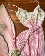 Load image into Gallery viewer, Exquisite 1970’s vintage pink pleated peignoir nightgown and robe by Lucie Ann
