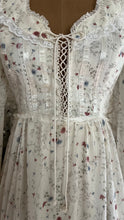 Load image into Gallery viewer, 1970’s vintage Blue Roses and Blueberry Print Voile Gunne Sax dress