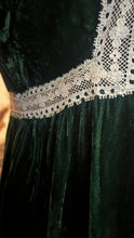Load image into Gallery viewer, Medieval beauty 1970’s Vintage dark green velvet balloon sleeve dress