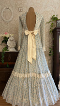 Load image into Gallery viewer, 1970’s Vintage Blue Rose Print Gunne Sax Dress