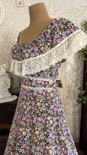 Load image into Gallery viewer, Absolutely Beautiful 1970’s Vintage Purple Floral Print Dress by Montgomery Ward