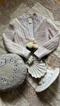 Load image into Gallery viewer, Darling 1970’s Vintage Floral Print Quilted Gunne Sax Jacket