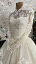 Load image into Gallery viewer, Breathtaking 1950’s Vintage White Tulle and Lace Bridal Gown Wedding Dress
