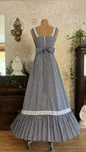 Load image into Gallery viewer, Rare 1970’s Vintage Gingham Calico Front Tie Gunne Sax Maxi Sundress