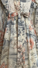 Load image into Gallery viewer, Amazing 1970’s vintage autumn floral print dress by Candi Jones