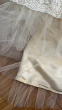 Load image into Gallery viewer, Breathtaking 1950’s Vintage White Tulle and Lace Bridal Gown Wedding Dress
