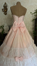 Load image into Gallery viewer, Beautiful 1980’s Vintage Pink Lace and Taffeta Strapless Dream Dress