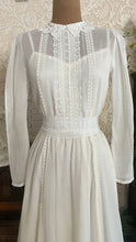 Load image into Gallery viewer, Darling 1970's vintage Gunne Sax dress and underslip set