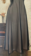 Load image into Gallery viewer, Rare 1950’s Vintage Black and Peach Chiffon Vanity Fair Peignoir Nightgown 32