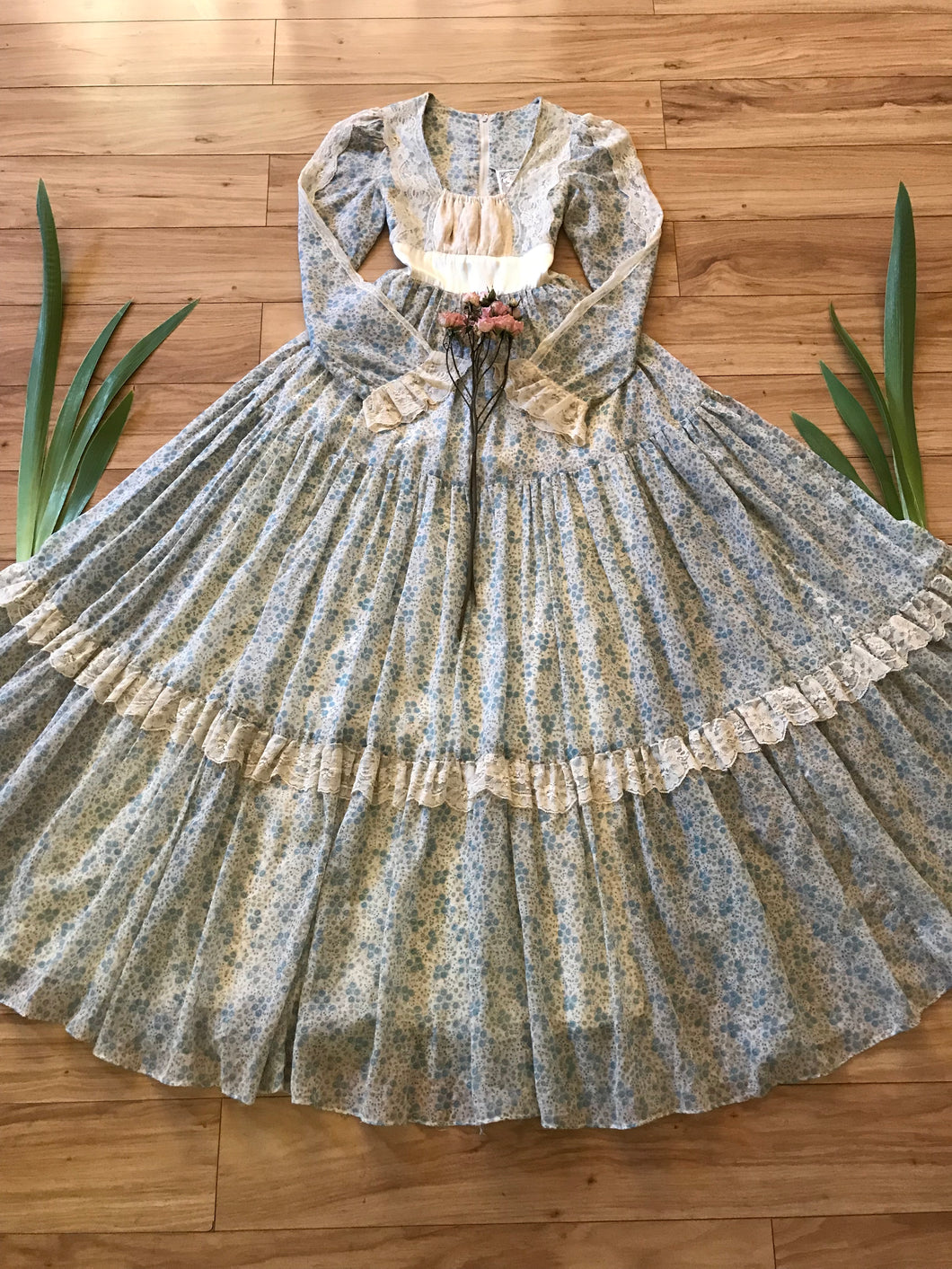 1970’s Vintage Blueberry Rose Gunne Sax Dress