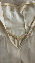 Load image into Gallery viewer, Breathtaking 1950’s Vintage White Tulle and Lace Bridal Gown Wedding Dress