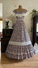 Load image into Gallery viewer, Absolutely Beautiful 1970’s Vintage Purple Floral Print Dress by Montgomery Ward