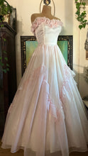 Load image into Gallery viewer, Perfect Beauty 1980's vintage Pale Pink Swiss Dot Gunne Sax gown
